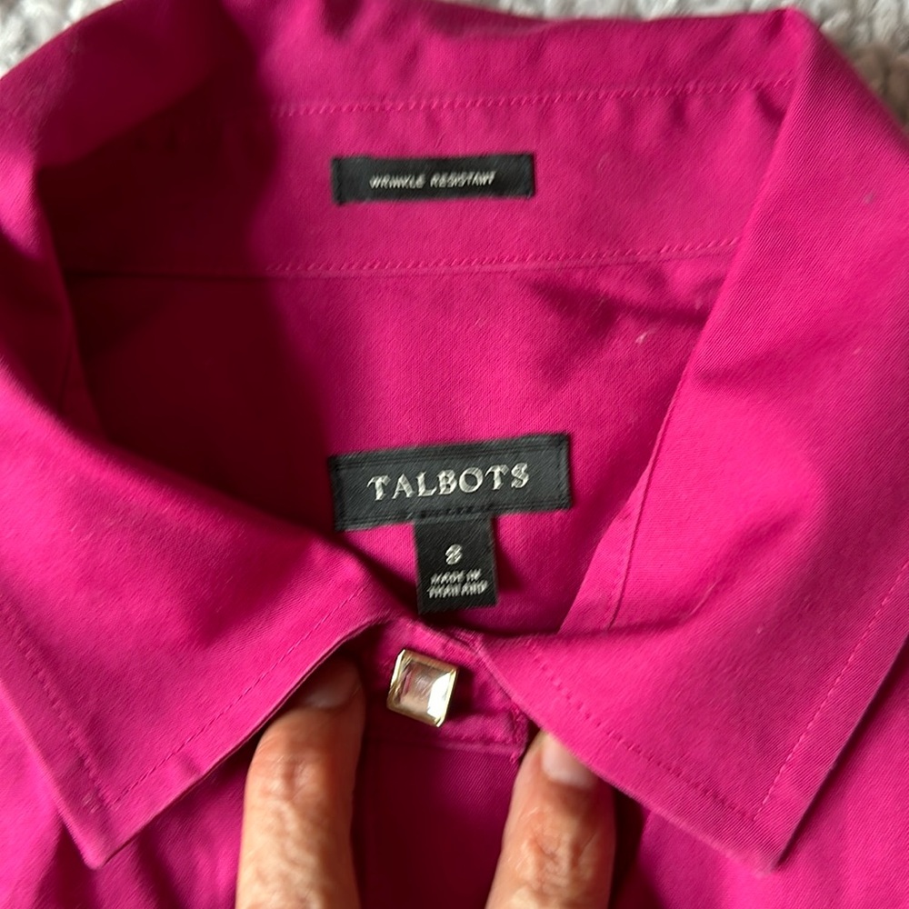 Talbots Women’s Fushia Button Down Shirt Size 8 - Picture 3 of 6